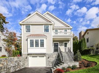 119 Lee Rd, Scarsdale, NY 10583