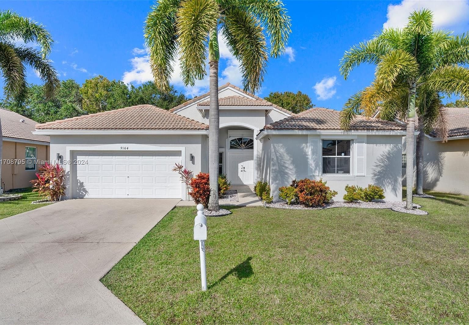9164 Cove Point Cir, Boynton Beach, FL 33472 | Zillow