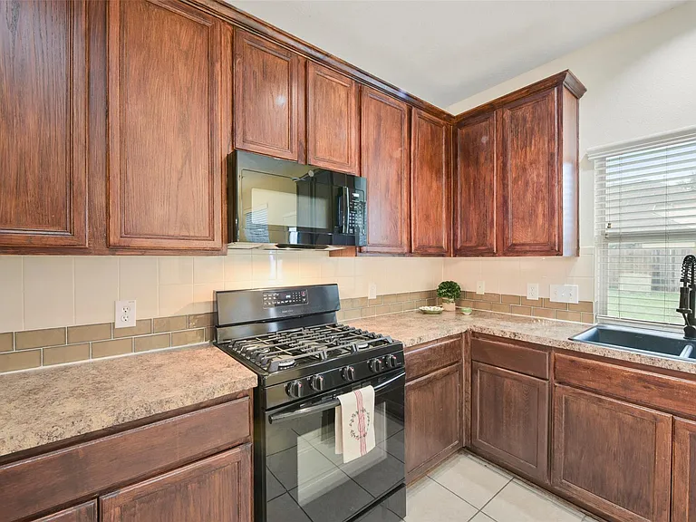 7514 Boxwood Ridge Ln — Photo 7