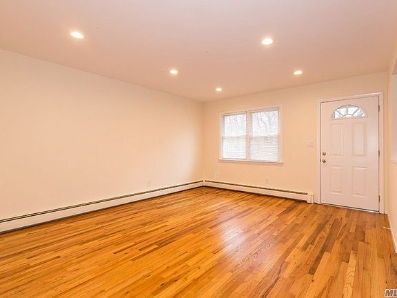 5th image of 41 Yennecock Ave