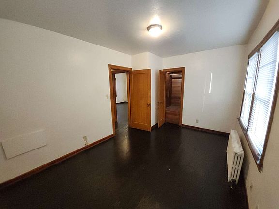 4th image of 949 Washington Ave #U