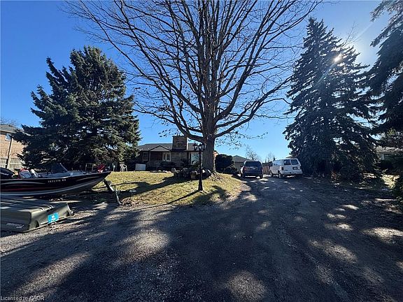 4th image of 613 Rymal Rd W