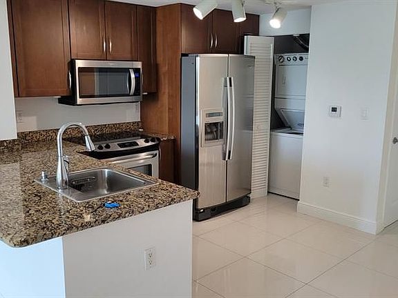 3rd image of 400 N Federal Hwy Unit 414N