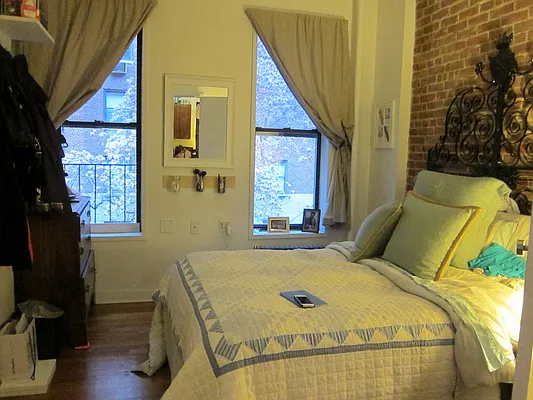 Rented by Tosh Marks Property Group | media 10