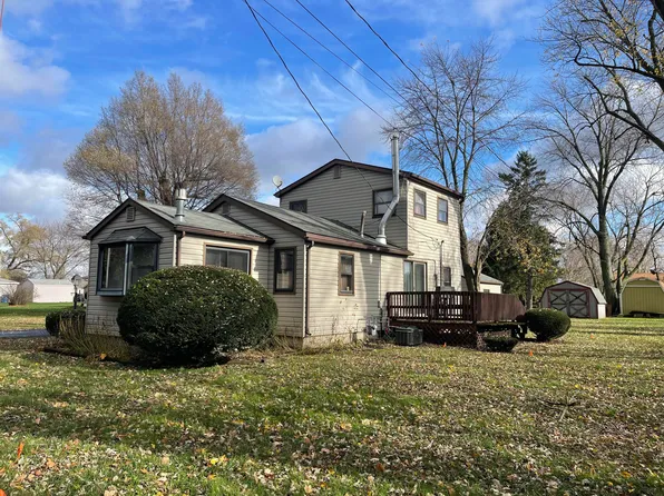 407 Park Ave, Wheeler, IN 46393