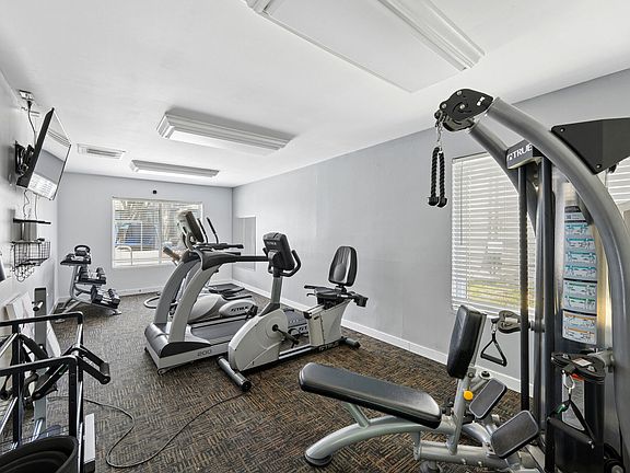 Sun River Village apartments community photo