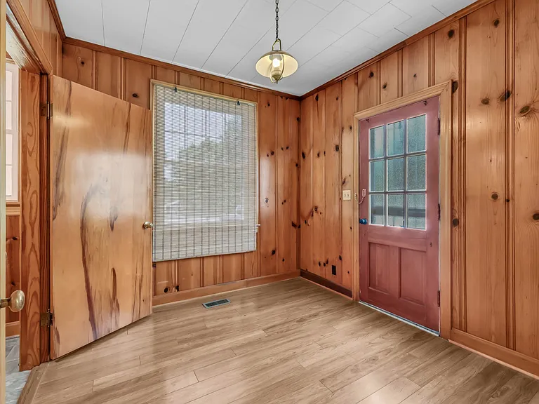 217 E Meadow Cir — Photo 23