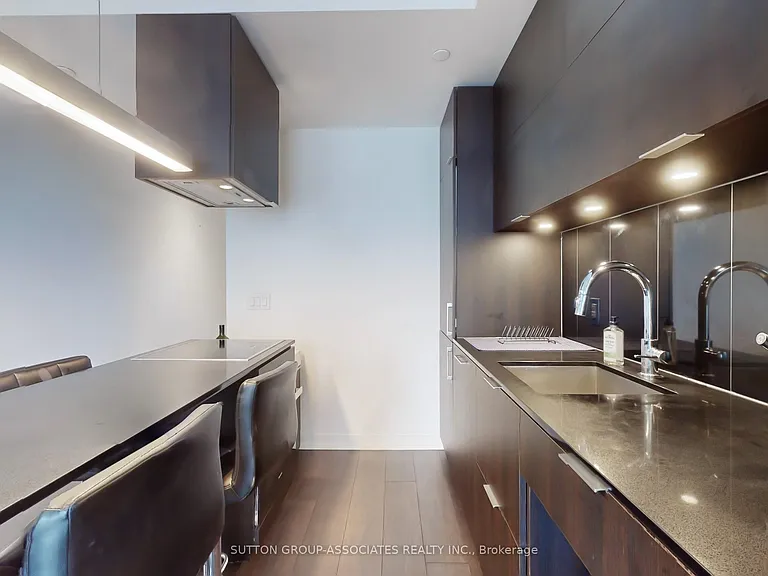 15 Lower Jarvis St #1409 — Photo 7