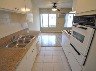 12050 Tiara St #18272218, Valley Village, CA 91607