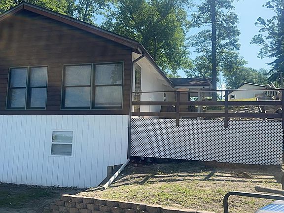 2nd image of 16184 Andrusia Rd NE