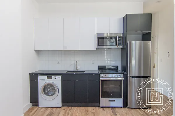 Rented by Nolita Group | media 10