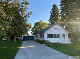 344 E Maple St, Shelley, ID 83274