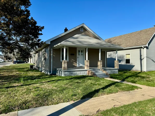 820 Jackson St, Seymour, IN 47274