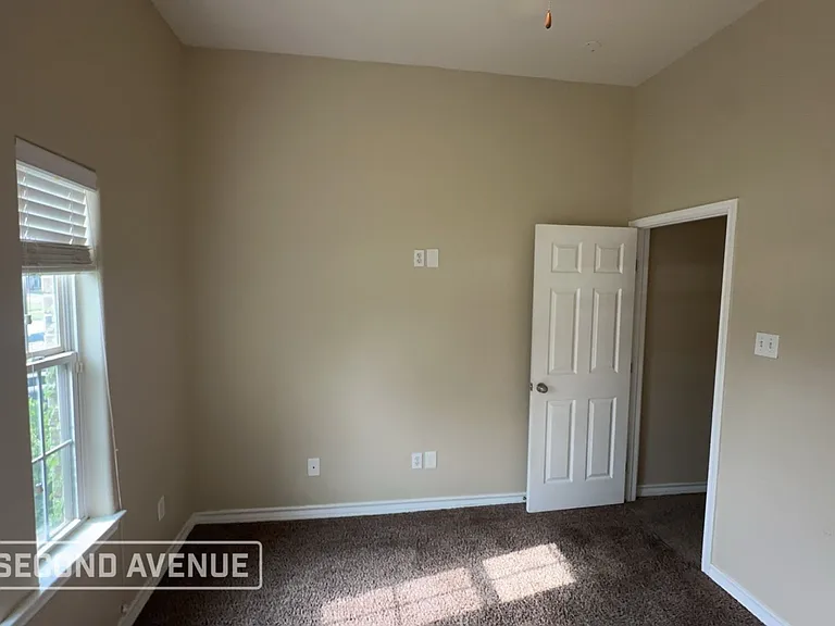 1011 Forest Oak — Photo 14