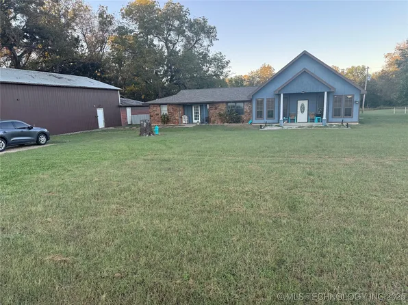 17035 E 10th Rd, Lenapah, OK 74042