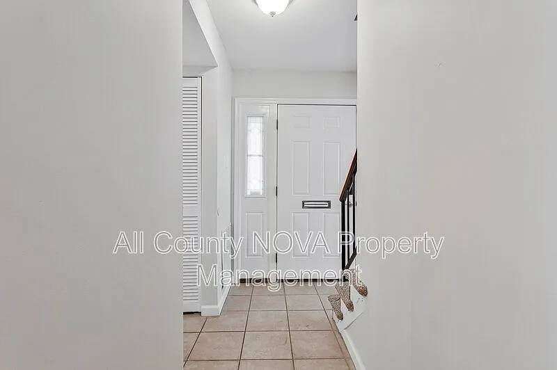 4 bed, 2.0 bath, 1648 sqft, $2,750 — Photo 4