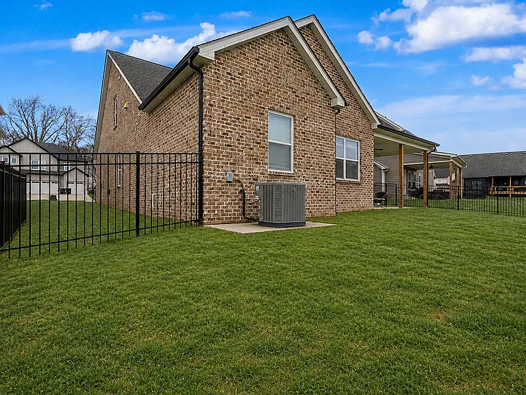 959 Alton Dr — Photo 36