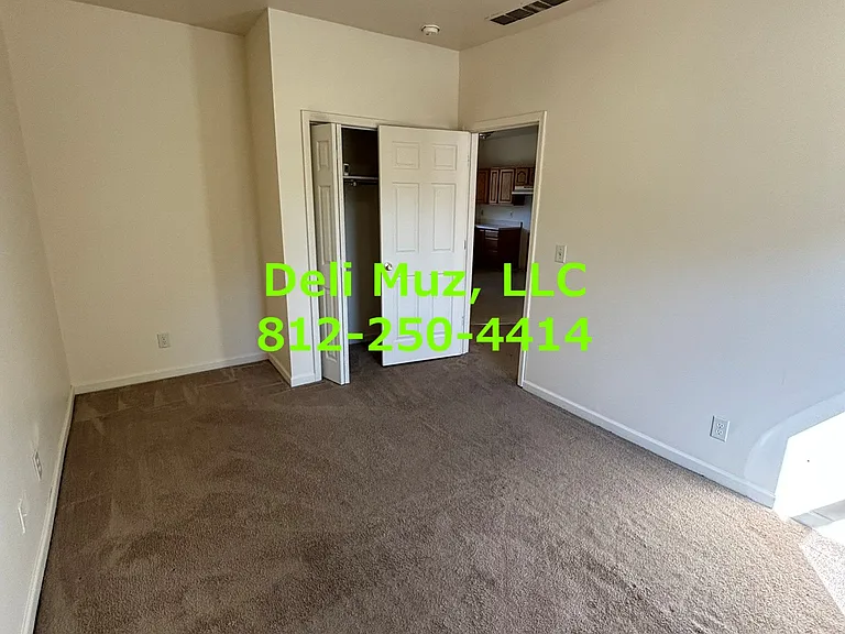 1427 Culver Dr #B — Photo 12