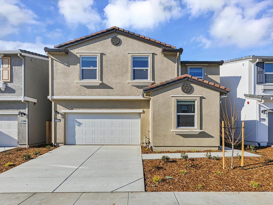 1st image of 1664 Strauss St
