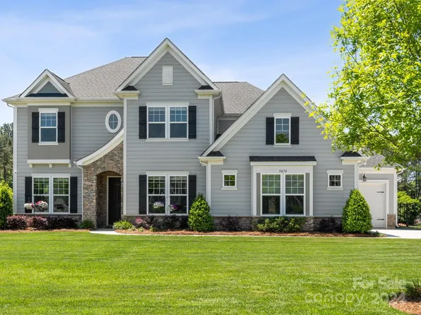 5074 Hyannis Ct, Matthews, NC 28104