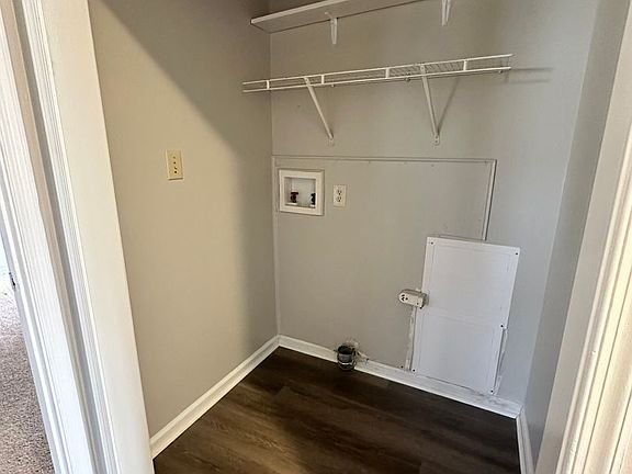 3rd image of 7424 Bellehaven Dr Unit 40