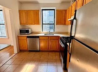 352 W 46th St APT 5A, New York, NY 10036