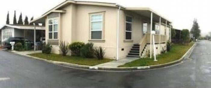 1st image of Chateau La Salle Dr