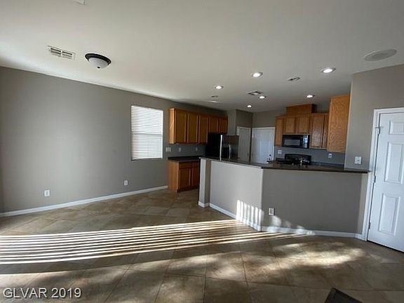 4th image of 125 Big Cliff Ave #0