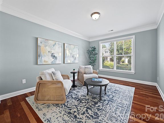 3rd image of 8029 Whitehawk Hill Rd