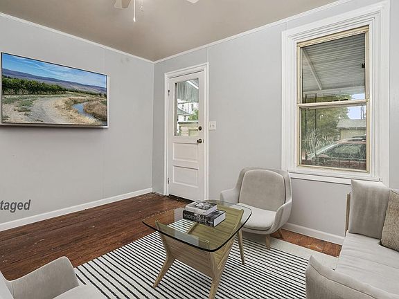 4th image of 11 Plum St