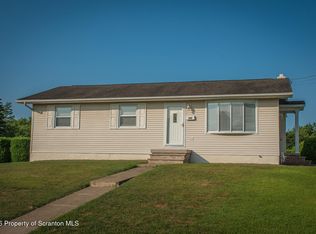 1003 Willow St, Peckville, PA 18452