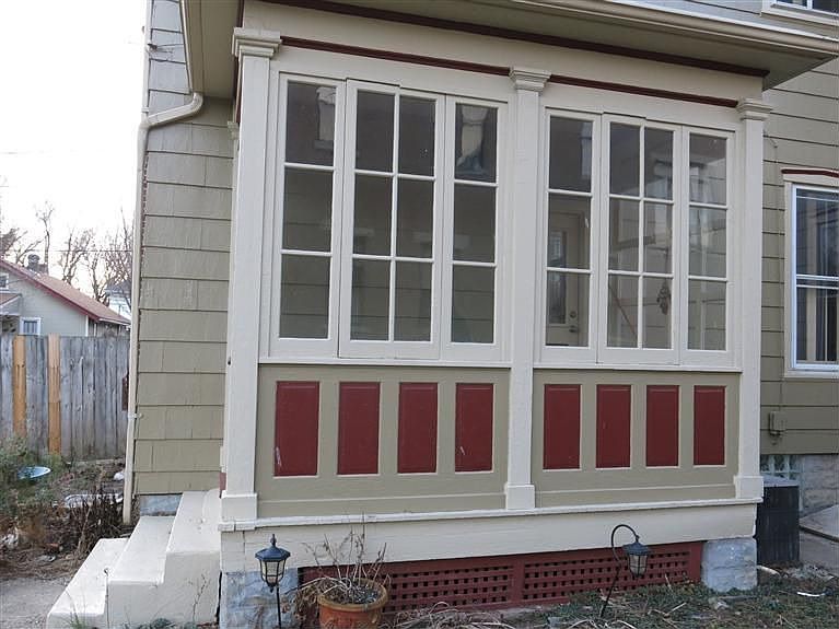 1st image of 116 Park Dr