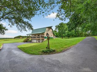 848 Paradise Rd, Grand Rivers, KY 42045