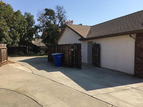 4th image of 2343 Teakwood Way