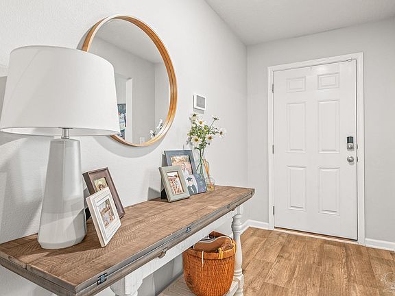 4th image of 10561 Queens Gate Cir