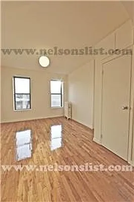 Rented by R New York | media 19