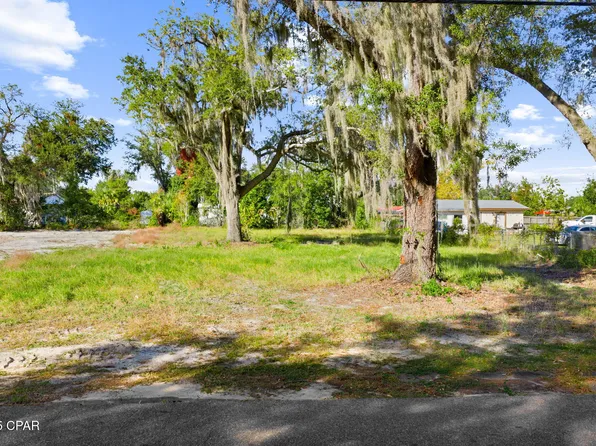4925 E 2nd St, Panama City, FL 32404