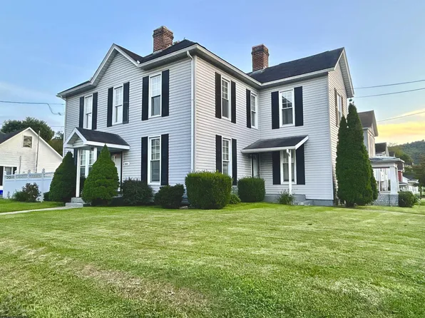 303 Rosemont Ave, Clarksburg, WV 26301