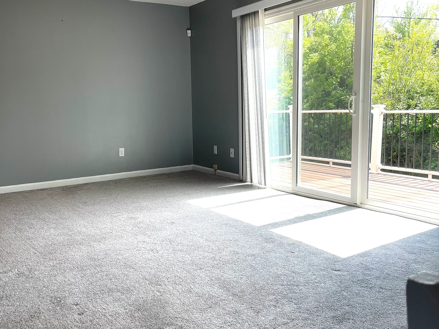 2 bed, 1.5 bath, 2019 sqft, $1,600 — Photo 3