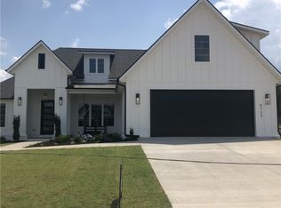 5723 Lavender Ave, Springdale, AR 72762