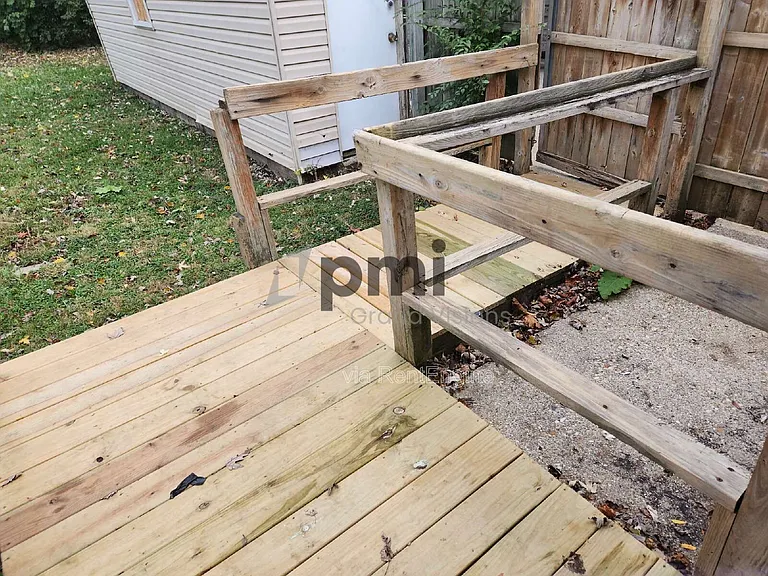840 W Wood St — Photo 8
