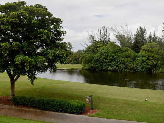 Home For Sale In Boca Lago