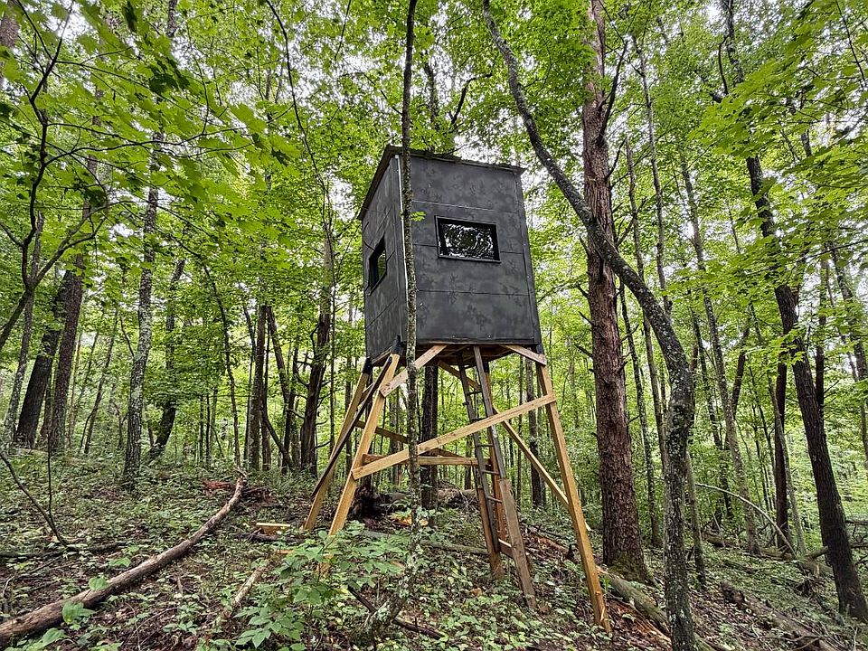 4th image of 862 Higby Run