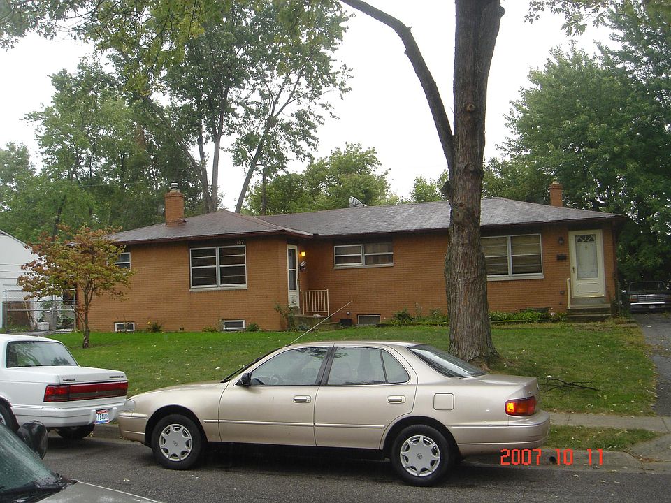 Older Photo......Just one of the entire building......Sometimes you just do think to get all the pictures you need....
