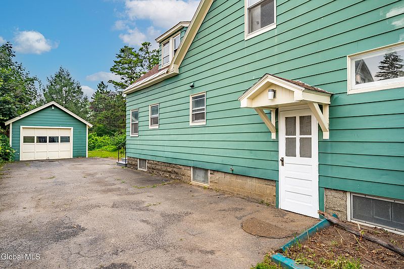 5th image of 171 Princetown Road