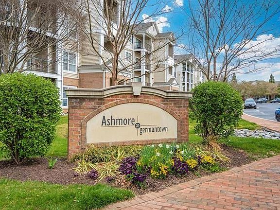 2nd image of 19607 Galway Bay Cir APT 403