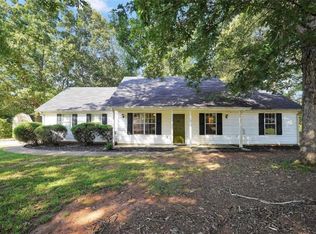 110 Pebble Creek Dr, Jackson, GA 30233