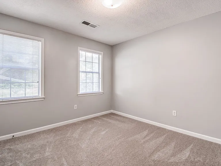 9461 Hickory Dr — Photo 31