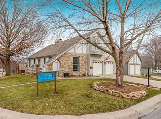 7201 Mastin St, Merriam, KS 66203