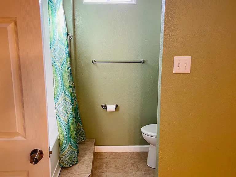 306 S Davis St — Photo 18